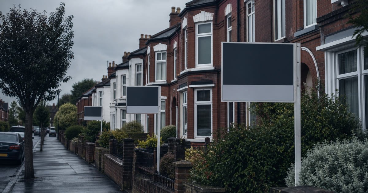 Rightmove August 2026 asking prices fall 2 percent as new sellers compete